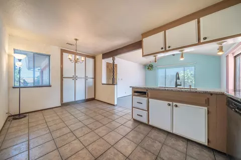2683 Starlight Blvd, Redding, CA 96001 photo 7