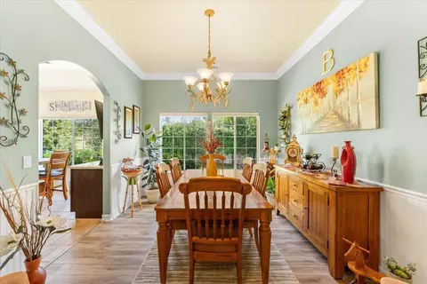 Dining - 1750 Player Ct, Redding, CA 96003 photo 5 of 7