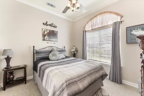Bedroom - 1750 Player Ct, Redding, CA 96003 photo 4 of 5