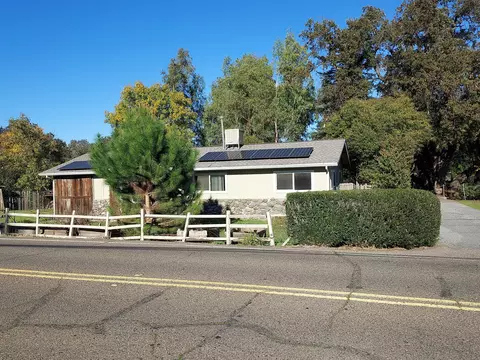 2827 Stingy Ln, Anderson, CA 96007