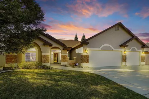 580 Castenda Dr, Redding, CA 96003