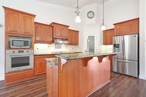 Kitchen - 580 Castenda Dr, Redding, CA 96003 photo 2 of 5