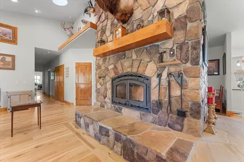 Entry Way - 41494 Gomez Rd, Fall River Mills, CA 96028 photo 4 of 5