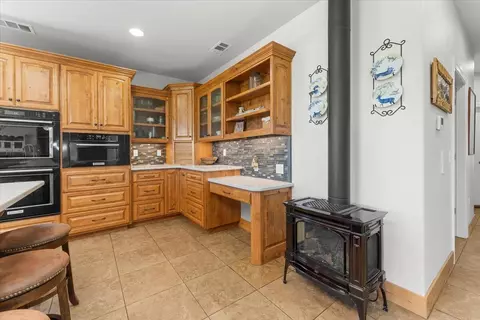 Kitchen - 41494 Gomez Rd, Fall River Mills, CA 96028 photo 2 of 9