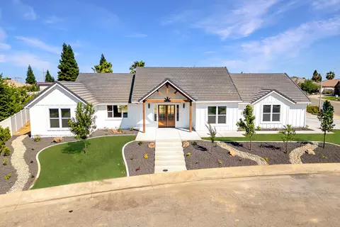 4798 Ferrington Ct, Redding, CA 96003