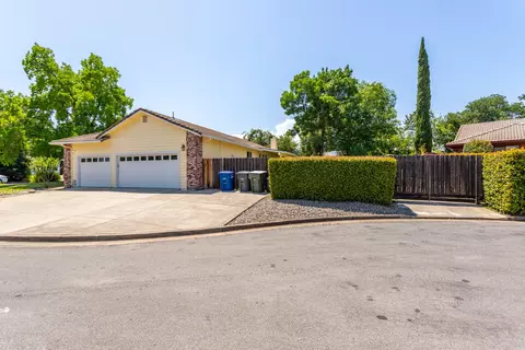 676 Country Oak Dr, Redding, CA 96003 photo 21