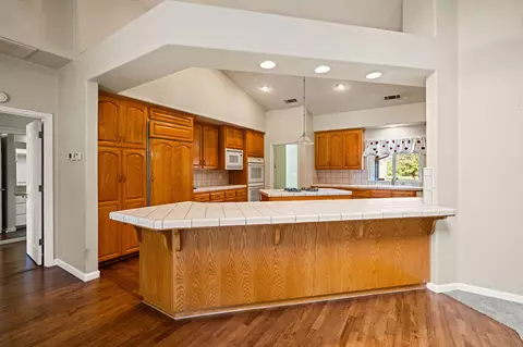 Kitchen - 6960 Churn Crk Rd, Redding, CA 96002 photo 2 of 3