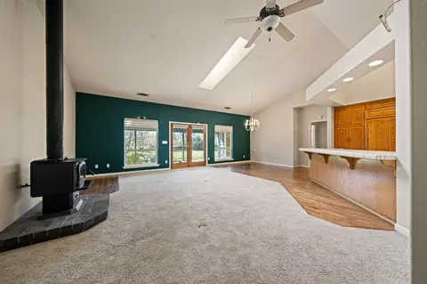 Living - 6960 Churn Crk Rd, Redding, CA 96002 photo 3 of 4