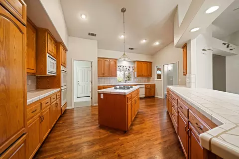 Kitchen - 6960 Churn Crk Rd, Redding, CA 96002 photo 1 of 3