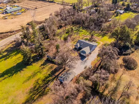 View/Area - 6960 Churn Crk Rd, Redding, CA 96002 photo 3 of 13