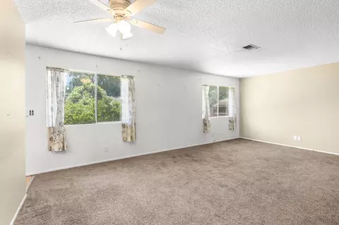 Living - 1333 Deborah Dr, Red Bluff, CA 96080 photo 3 of 6
