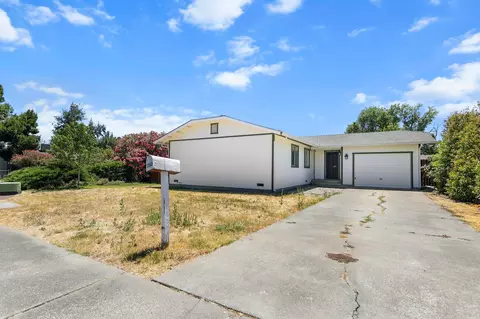 1333 Deborah Dr, Red Bluff, CA 96080