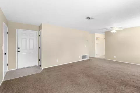 Living - 1333 Deborah Dr, Red Bluff, CA 96080 photo 2 of 6