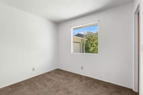 Bedroom - 1333 Deborah Dr, Red Bluff, CA 96080 photo 10 of 11