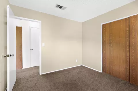 Bedroom - 1333 Deborah Dr, Red Bluff, CA 96080 photo 7 of 11