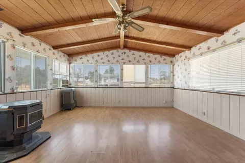 19307 Davidson Ln, Anderson, CA 96007 photo 13