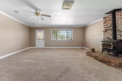 19307 Davidson Ln, Anderson, CA 96007 photo 5