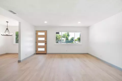 3704 Polaris Way, Redding, CA 96002 photo 5