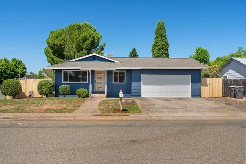 3704 Polaris Way, Redding, CA 96002