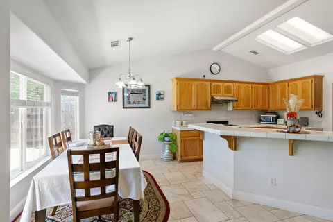 2834 Aspen Glow Ln, Redding, CA 96001 photo 11