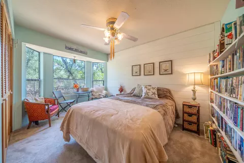 Bedroom - 10855 Beaver Rd, Oak Run, CA 96069 photo 3 of 6