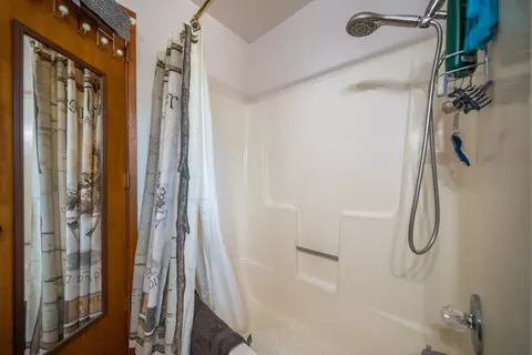 Bath - 10855 Beaver Rd, Oak Run, CA 96069 photo 7 of 7