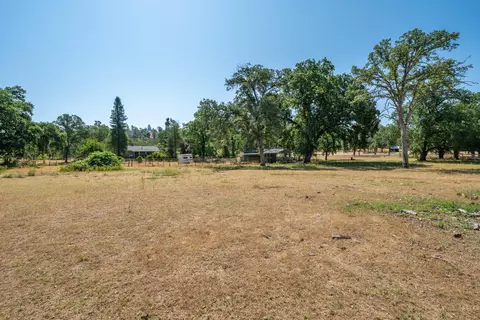Exterior - 10855 Beaver Rd, Oak Run, CA 96069 photo 19 of 34