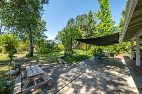Exterior - 10855 Beaver Rd, Oak Run, CA 96069 photo 15 of 34