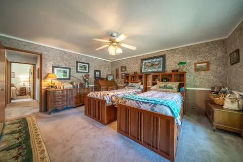 Bedroom - 10855 Beaver Rd, Oak Run, CA 96069 photo 1 of 6