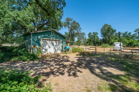 Exterior - 10855 Beaver Rd, Oak Run, CA 96069 photo 8 of 34