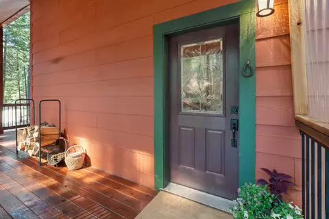 Entry Way - 8637 Savannah Way, Shingletown, CA 96088 photo 6 of 6