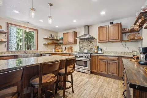 Kitchen - 8637 Savannah Way, Shingletown, CA 96088 photo 1 of 6