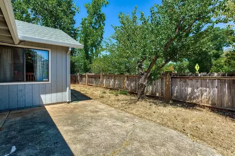 Exterior - 3897 Sunwood Dr, Redding, CA 96002 photo 4 of 4