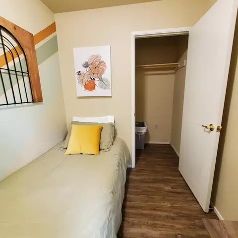 Bedroom - 3897 Sunwood Dr, Redding, CA 96002 photo 18 of 23