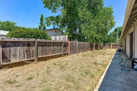 Exterior - 3897 Sunwood Dr, Redding, CA 96002 photo 3 of 4
