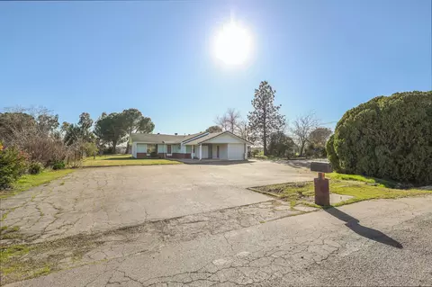 22455 Sunbright Ave, Red Bluff, CA 96080 photo 2