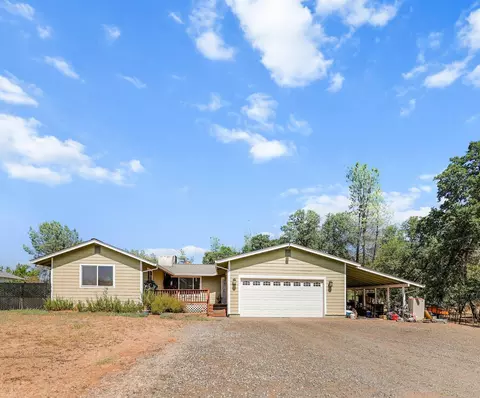 13709 Bear Mountain Rd, Redding, CA 96003 photo 3
