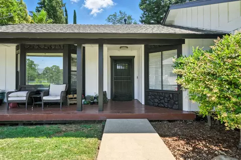 1683 Lakeside Dr, Redding, CA 96001 photo 5