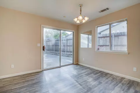 1561 Wingsetter Way, Redding, CA 96003 photo 7