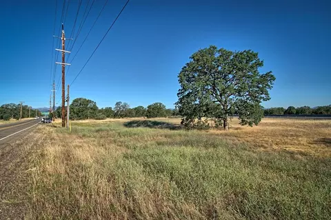 3340 Hartnell Ave, Redding, CA 96002 photo 1