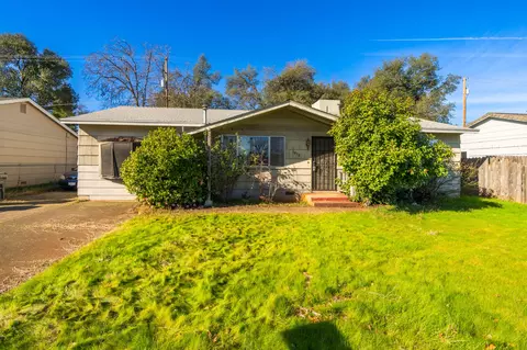 3818 Mercury Dr, Redding, CA 96002