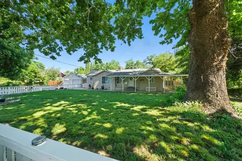 3351 Nicolet Ln, Redding, CA 96001 photo 2