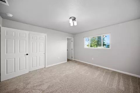 Bedroom - 2561 Hawn Ave, Redding, CA 96002 photo 1 of 3