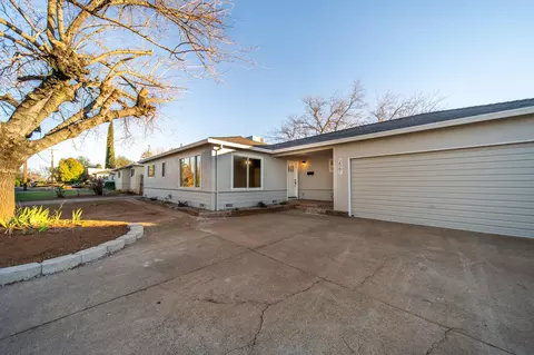 Exterior - 2561 Hawn Ave, Redding, CA 96002 photo 1 of 10