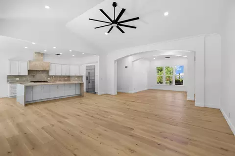 Living - 1568 Bantry Ct, Redding, CA 96001 photo 3 of 3