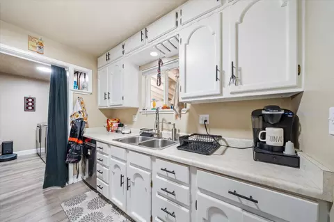 Kitchen - 4627 Harrison Ave, Redding, CA 96001 photo 1 of 1