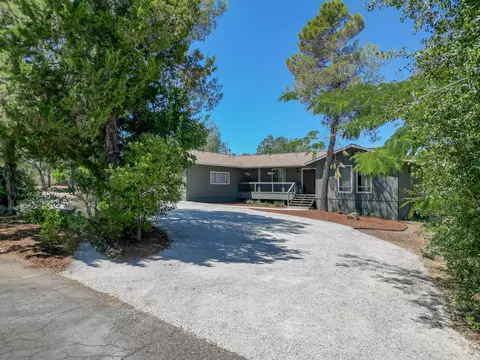Exterior - 8928 Olney Park Dr, Redding, CA 96001 photo 8 of 12