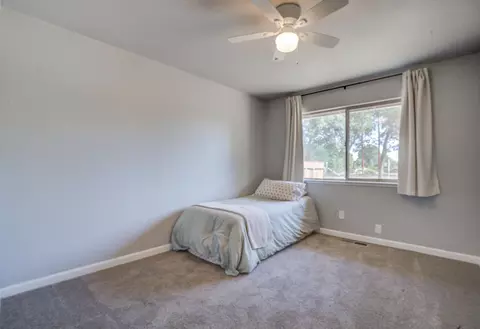 Bedroom - 8928 Olney Park Dr, Redding, CA 96001 photo 3 of 11