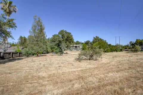 Exterior - 8928 Olney Park Dr, Redding, CA 96001 photo 9 of 12