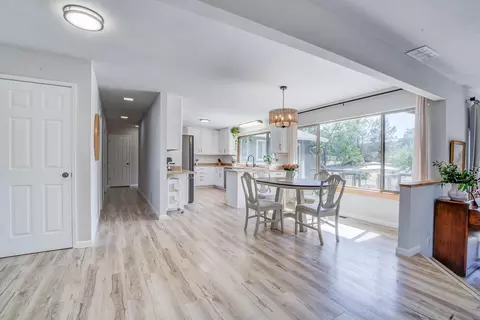 Dining - 8928 Olney Park Dr, Redding, CA 96001 photo 1 of 3